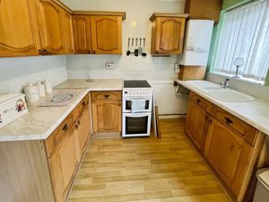 Kitchen- click for photo gallery